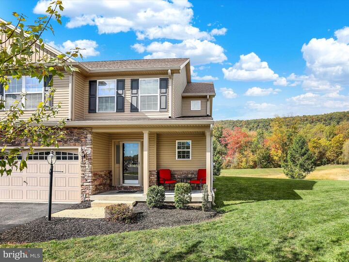 Property Photo:  2816 Pin Oak Drive  PA 17112 