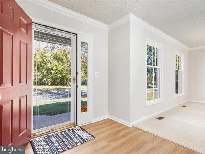 Property Photo: 1904 E Beech Road VA 20164