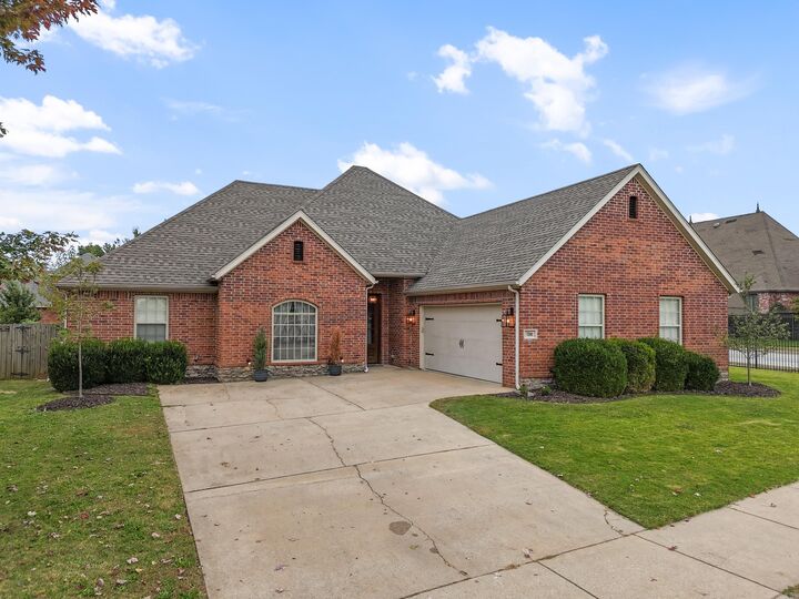 700 SW Sterling  Bentonville AR 72712 photo