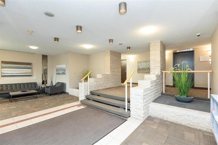 Property Photo: 1600 Taylor Avenue MB R3N 1Y1