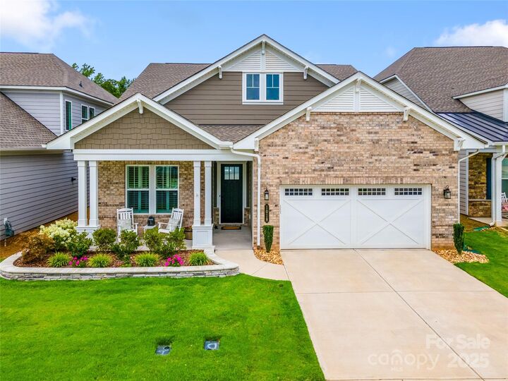 Property Photo:  1018 Lake Como Drive  NC 28110 