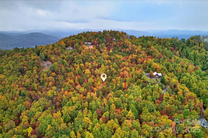 Property Photo: 368 Sassafras Drive 726 NC 28762