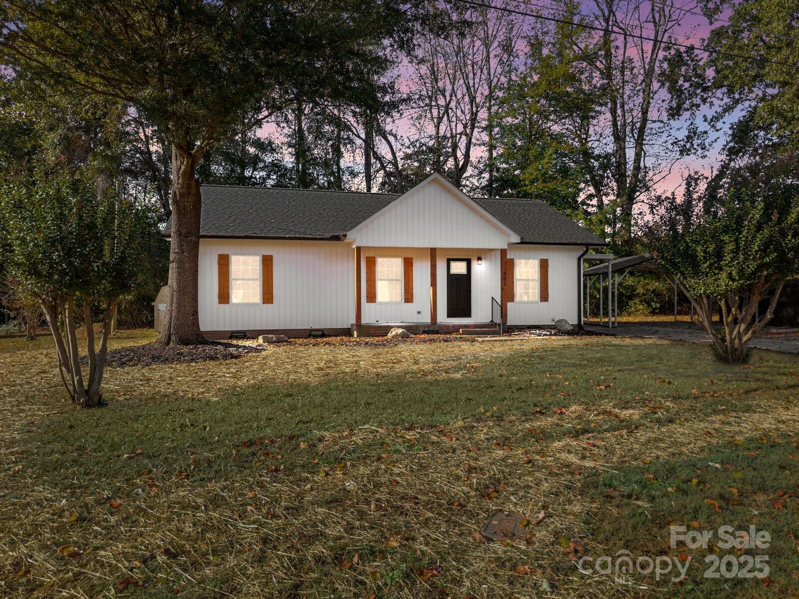 Property Photo:  602 Pecan Street  NC 28138