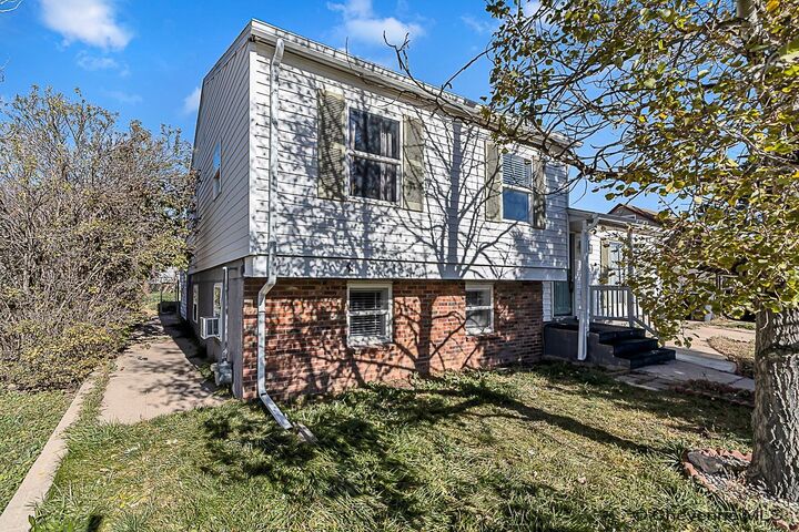 Property Photo:  3102 Hanson St  WY 82001 