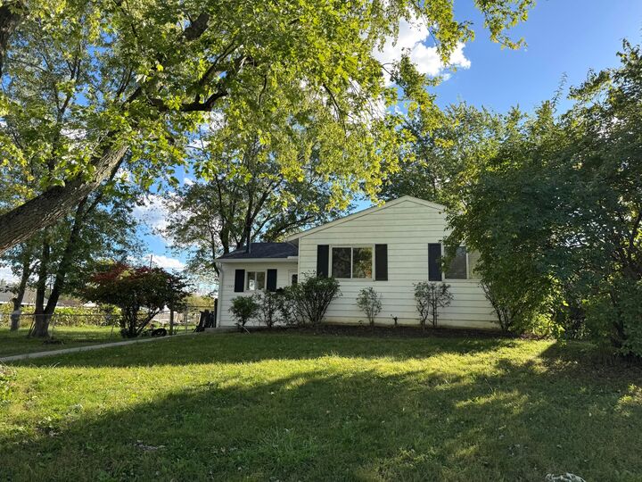 Property Photo:  1757 Linnet Avenue  OH 43223 