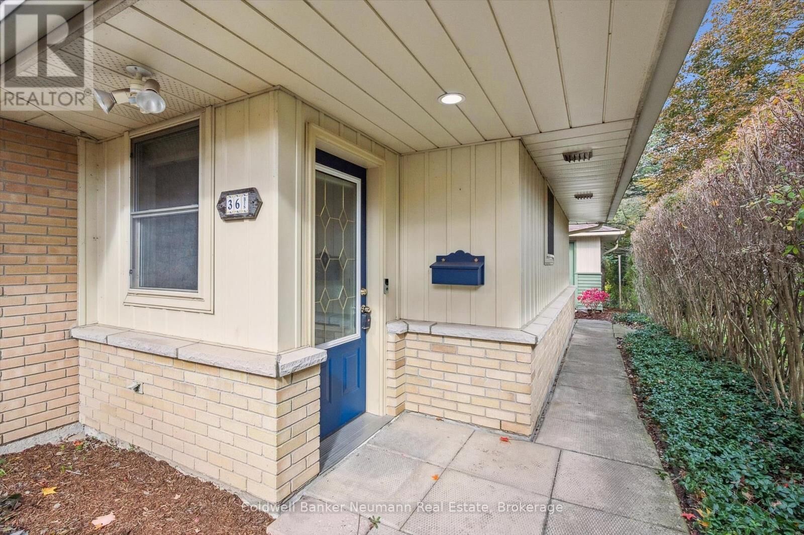 Photo de la propriété: 36 Harcourt Drive ON N1G 1J6