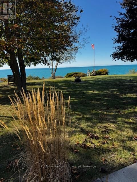 Property Photo: 72163 Lakeshore Drive North ON N0M 2T0