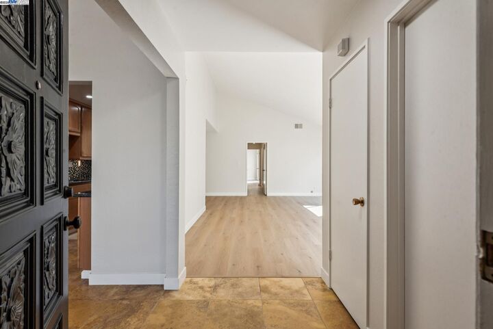 Property Photo: 1042 Mangrove Ln CA 94502