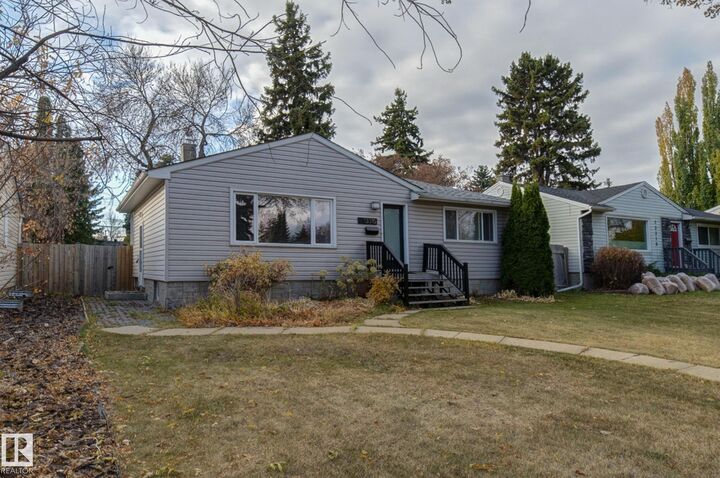 13315 110 Avenue NW  Edmonton AB T5M 2M1 photo