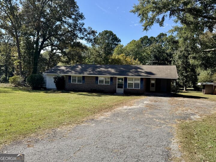 Property Photo: 606 Viewpoint Drive GA 30233