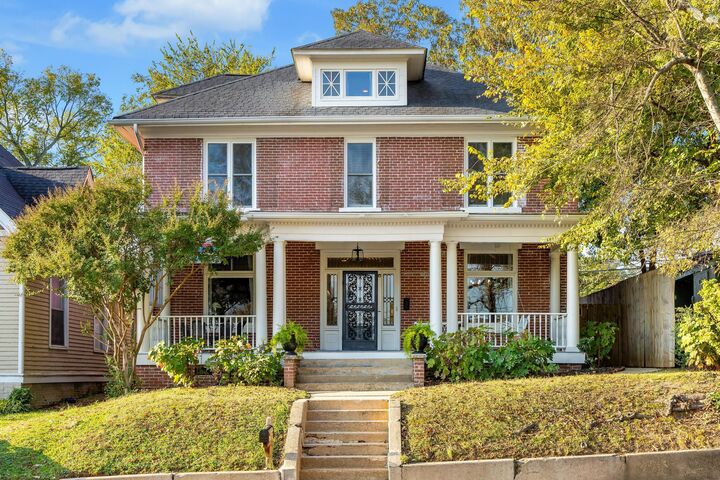 1602 Chamberlain Avenue  Chattanooga TN 37404 photo