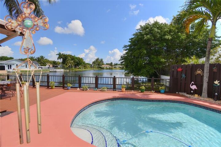 Property Photo: 4148 NW 19th Ter FL 33309