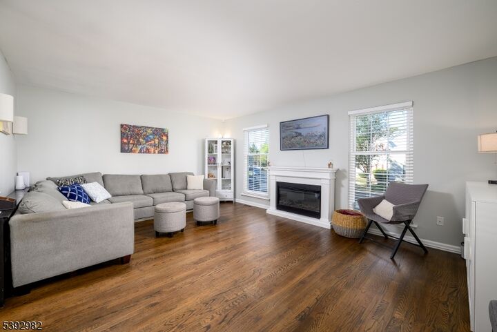 Property Photo:  58 Boxgrove Pl  NJ 08873
