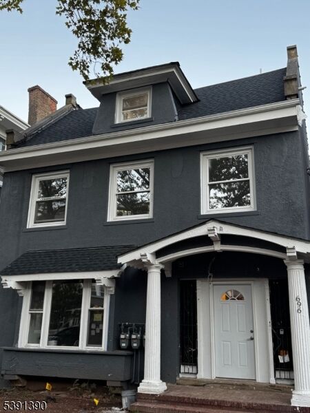 Property Photo:  696 Dr Martin Luther King J 3  NJ 07102 
