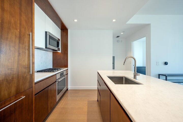 Property Photo: 75 Park Lane South 1602 NJ 07310