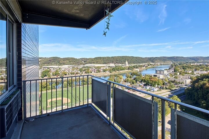 1800 Roundhill Road 1703  Charleston WV 25314 photo