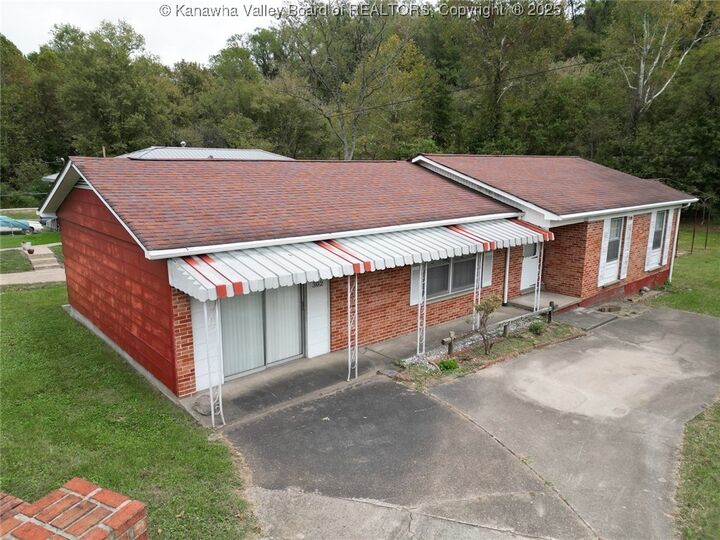 Property Photo:  302 Campbell Avenue  WV 26152
