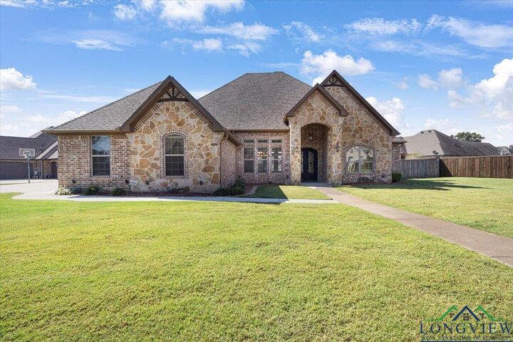 Property Photo:  237 Circle Club  TX 75602 