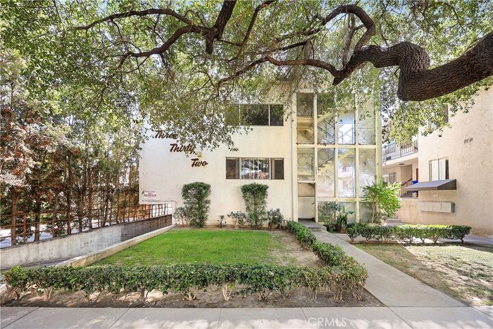 332 Riverdale Drive  Glendale CA 91204 photo
