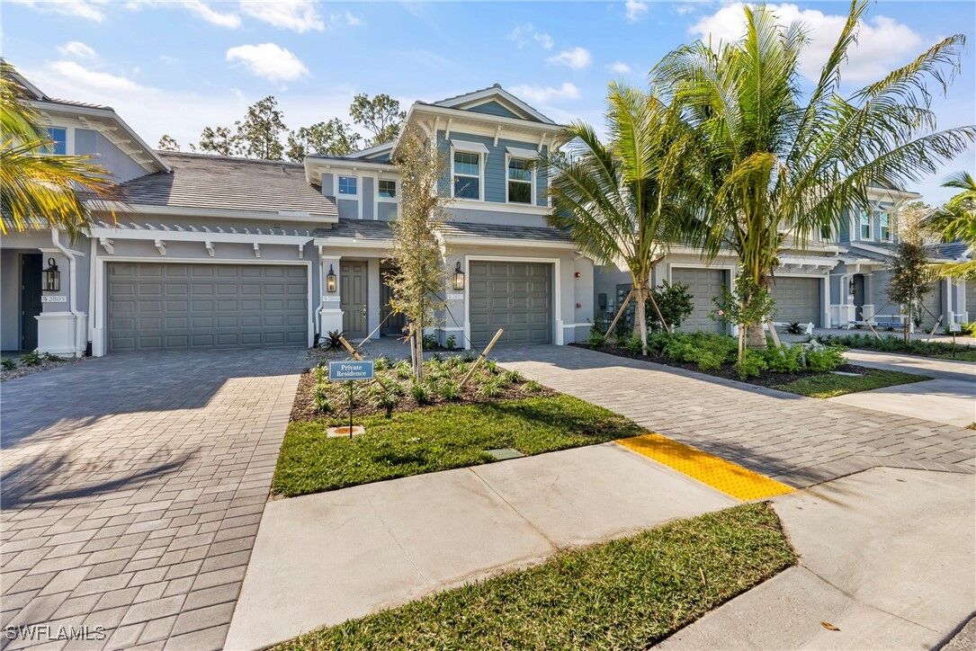 Property Photo: 2640 Seychelles Circle 2802 FL 34112