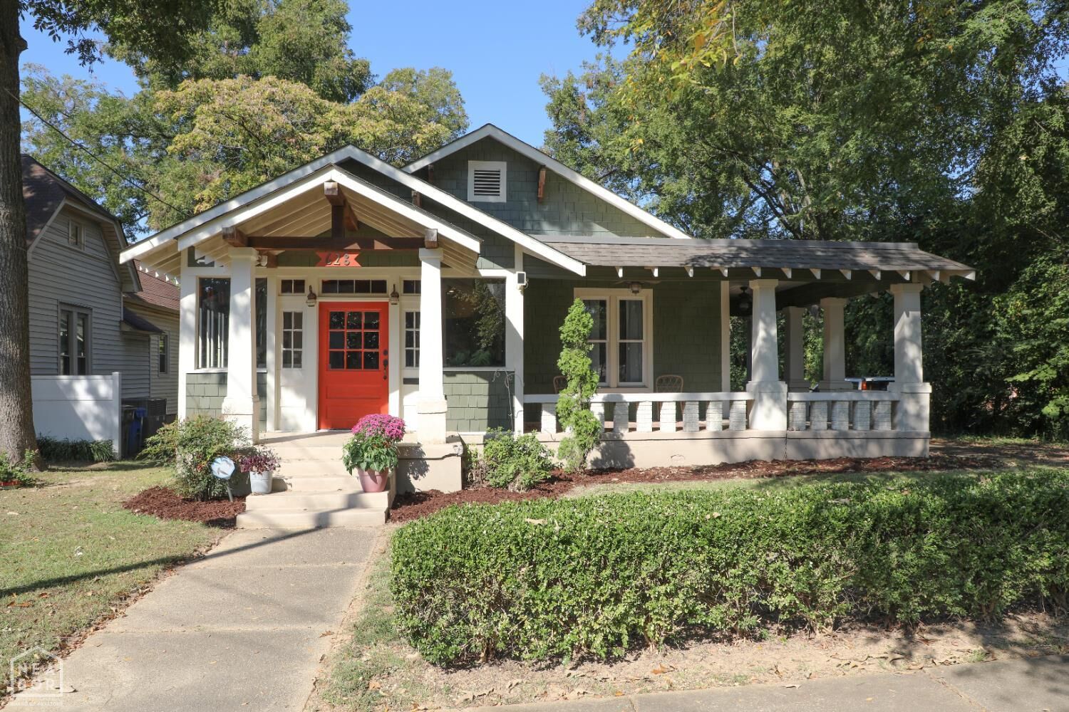 Property Photo:  628 W Oak Avenue  AR 72401