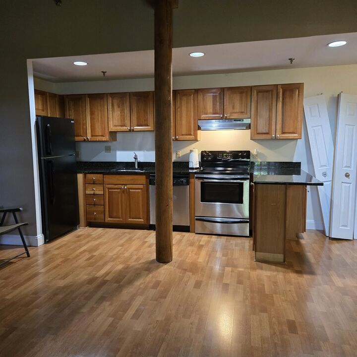 Property Photo:  335 Cypress Street  NH 03103