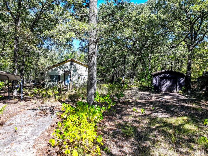 Property Photo:  1000 Rs County Road 1399  TX 75472