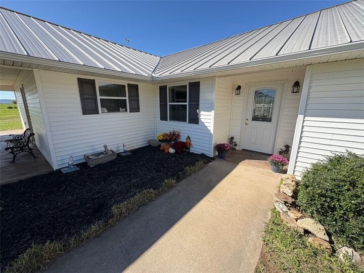 Property Photo:  1219 Ruth Street  AR 72616