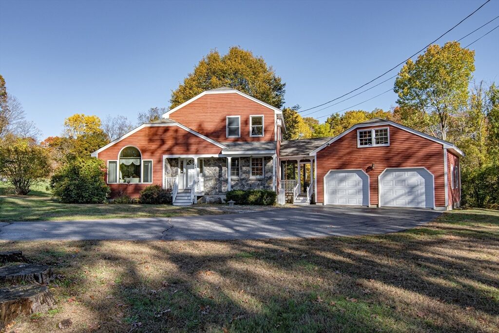 Property Photo:  25 Settlers Way  MA 01826 