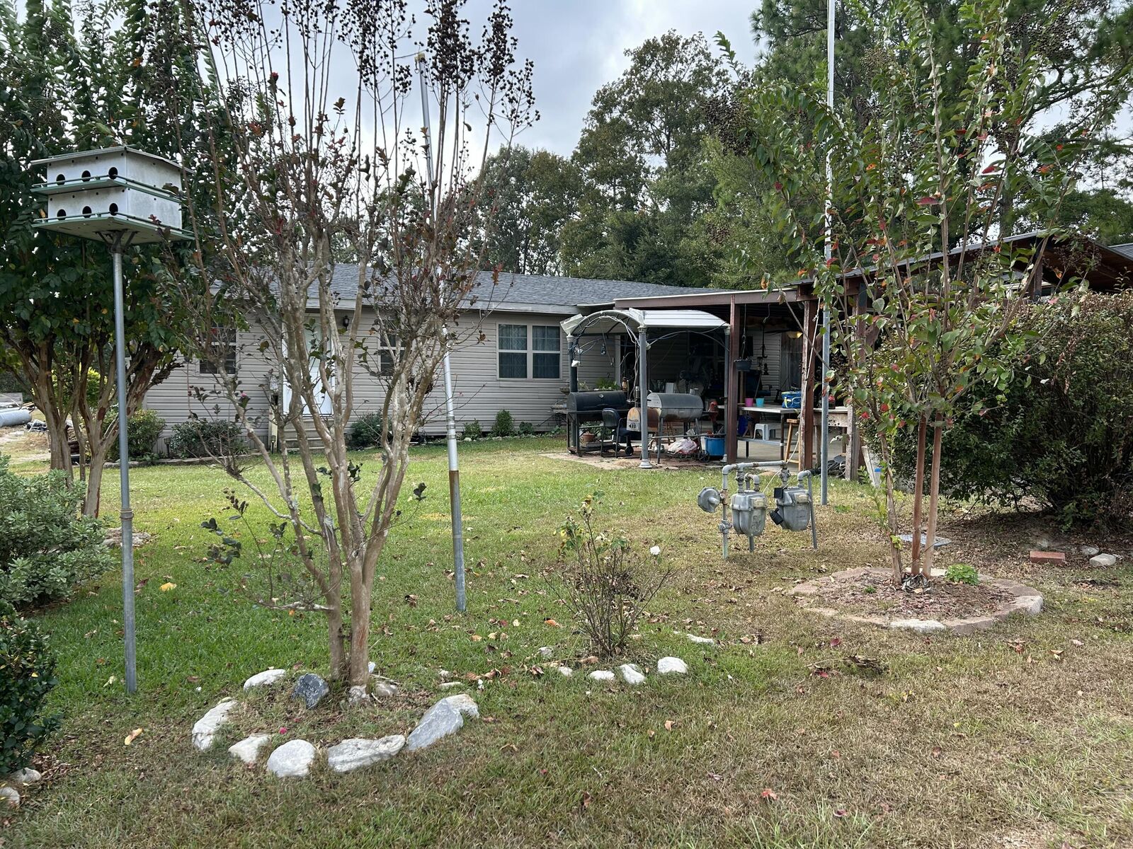 Property Photo:  3906 Main St  LA 71403