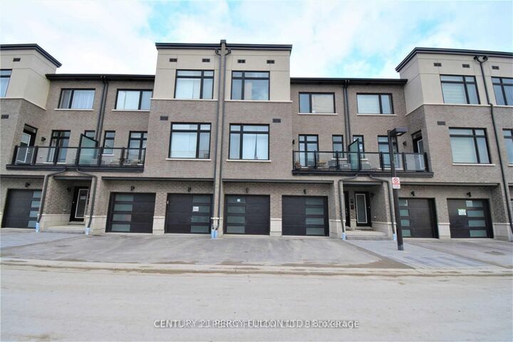 2550 Castlegate Crossing Drive 105  Pickering ON L1X 0G4 photo