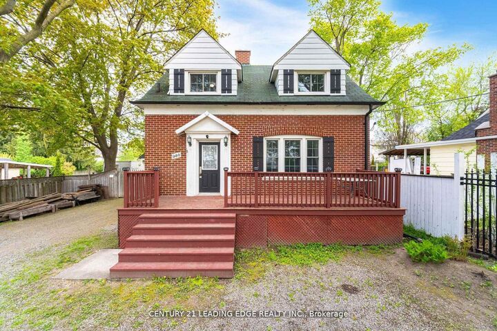 Property Photo:  980 King Street E  ON L1H 1H2