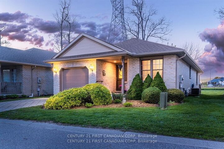 Property Photo:  410 Burwell Road 14  ON N5P 4N6