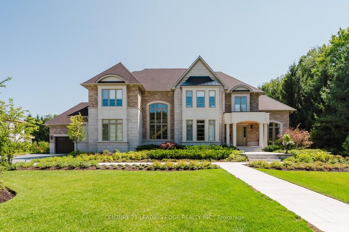 Photo de la propriété:  43 Newton Reed Crescent  ON L9P 0R3