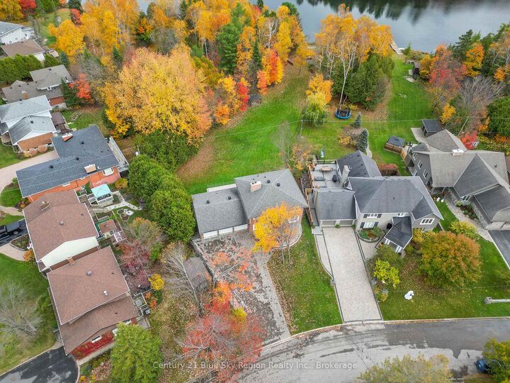 614 Guinevere Court  North Bay ON P1A 3N9 photo