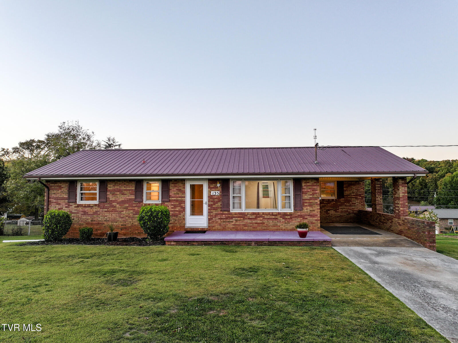Property Photo: 135 Walton Circle TN 37818