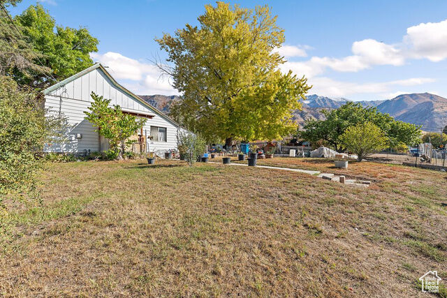 Property Photo: 525 E 200 N UT 84062
