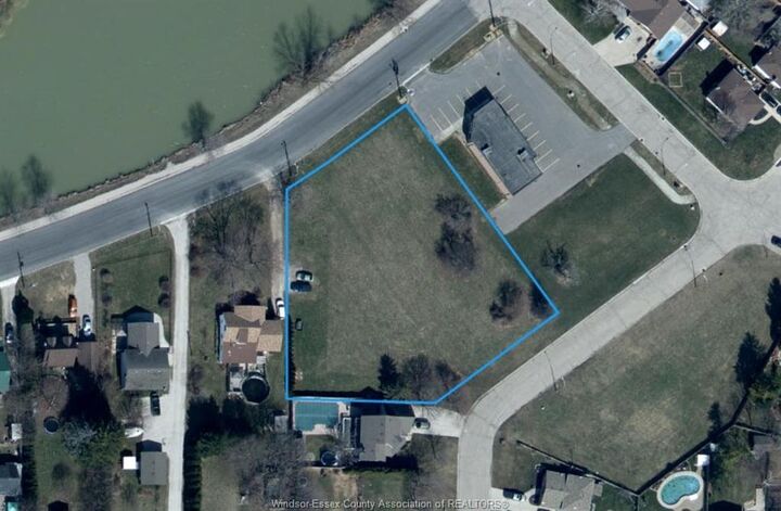 842 Wallace Street  Wallaceburg ON N8A 4L3 photo