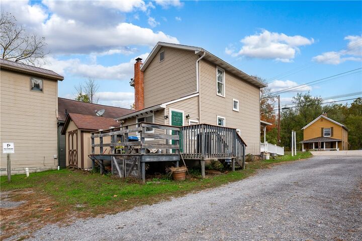 Property Photo:  375 Main St  PA 16156 