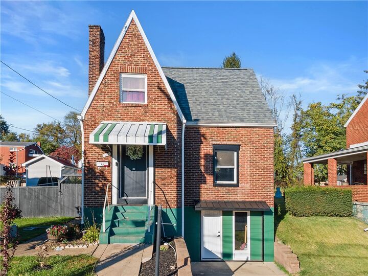 Property Photo: 832 Woodward St PA 15132