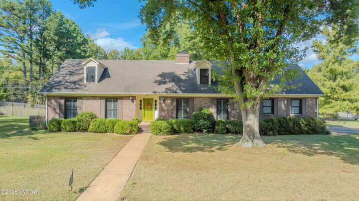 Property Photo: 903 Breckenridge Drive TN 38012