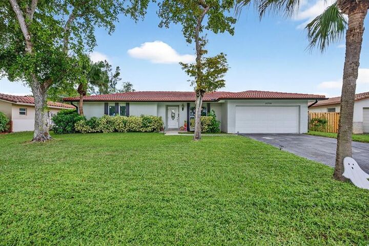 10775 NW 40th St  Coral Springs FL 33065 photo