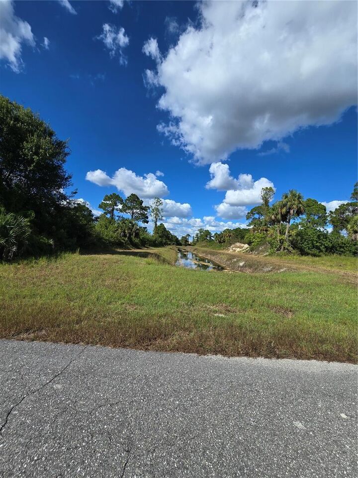 425 Wilder Avenue S  Lehigh Acres FL 33974 photo