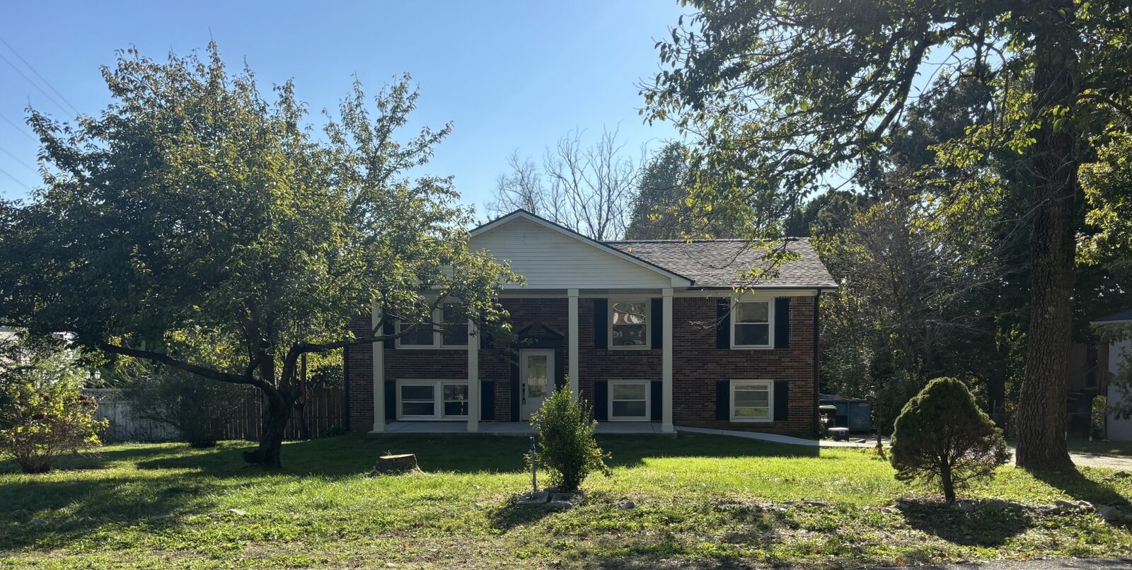 Property Photo: 206 Kings Deer Dr TN 37042