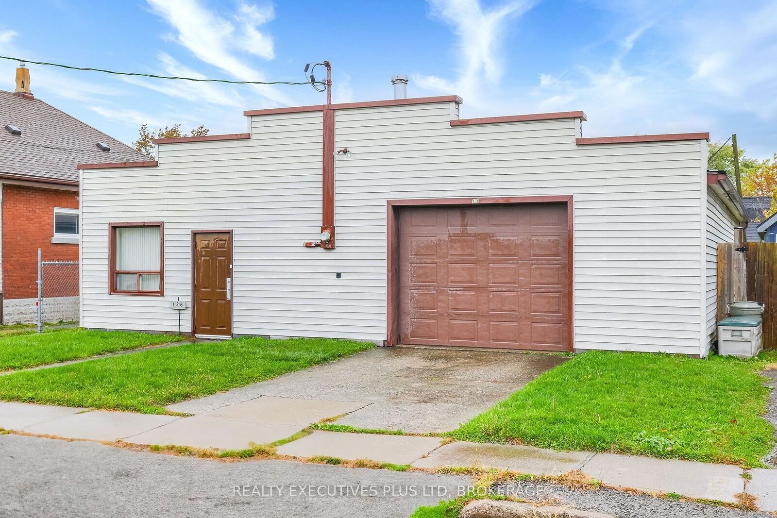 Property Photo:  134 Frazer Street  ON L3K 1E5 