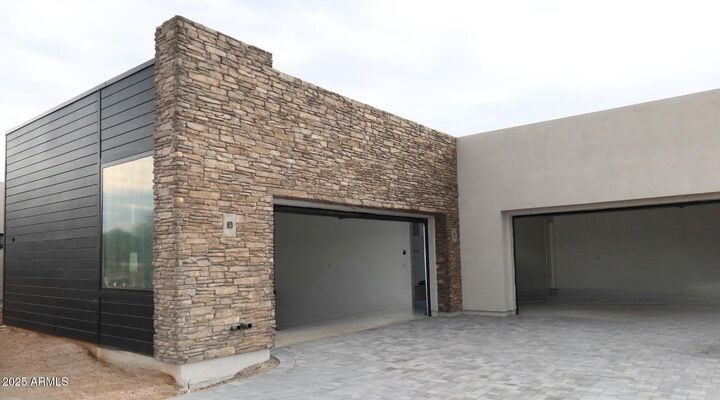 Property Photo:  6521 E Paradise Drive  AZ 85254 