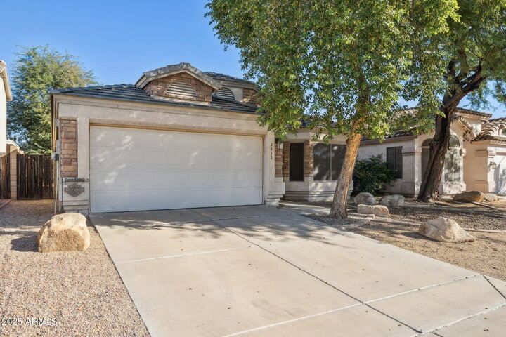 Property Photo:  2412 E Rosemonte Drive  AZ 85050 