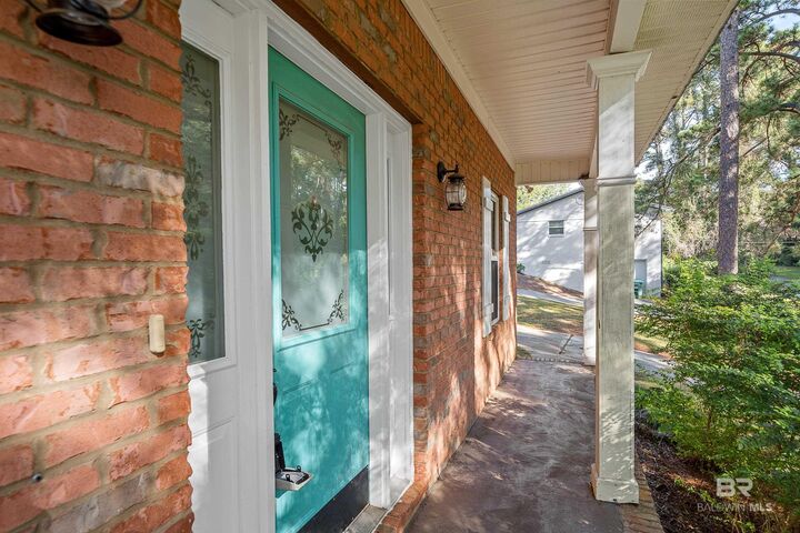 Property Photo:  118 E Sara Avenue A  AL 36527 