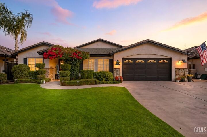 Property Photo:  9804 Anaparno Court  CA 93312