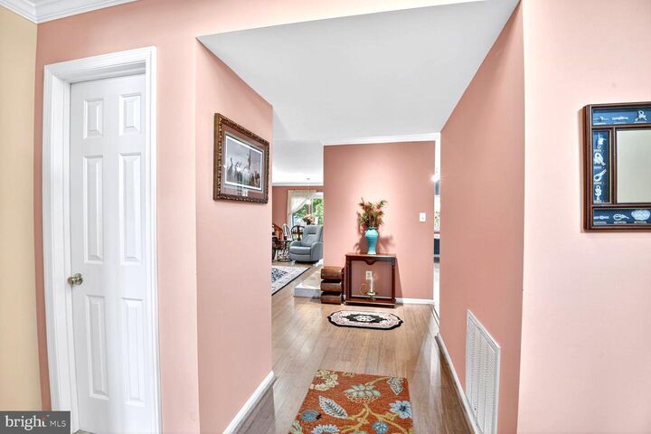 Property Photo:  14404 Paddington Court 140  MD 20688